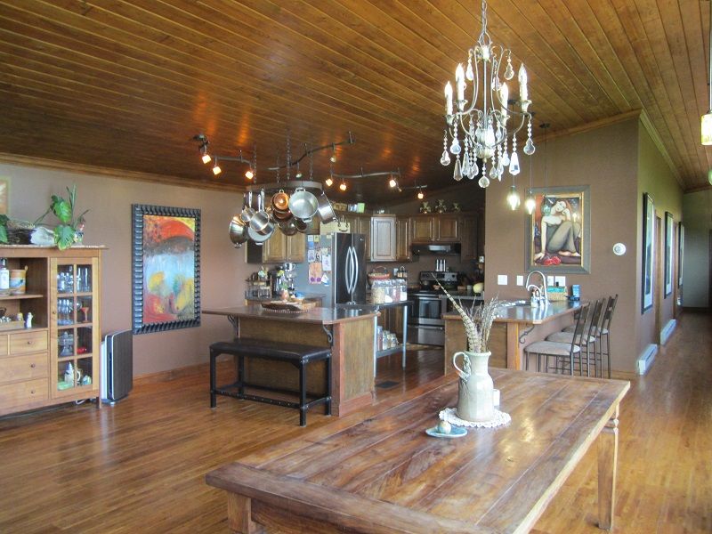 549 Cold Brook Ave, Hot Springs, SD 57747